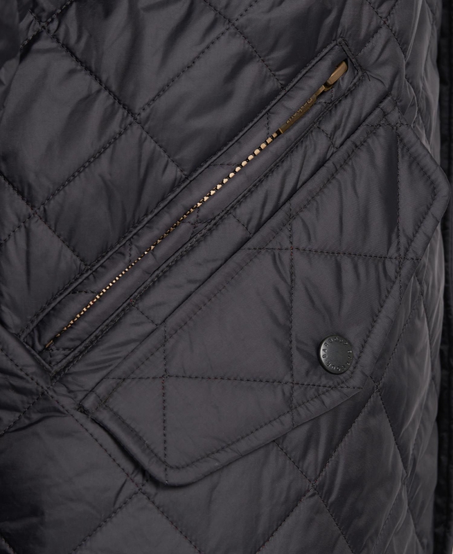 Black Men's Barbour Flyweight Chelsea Quilted Jackets | MQGP-13957