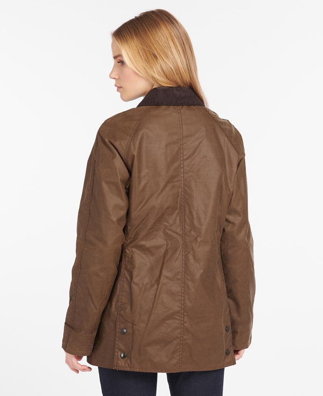 Brown Women's Barbour Beadnell® Waxed Jackets | IEFP-85206