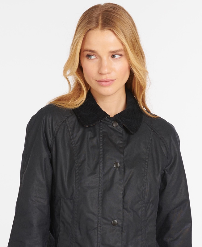 Navy Women's Barbour Beadnell® Waxed Jackets | MOAP-84620